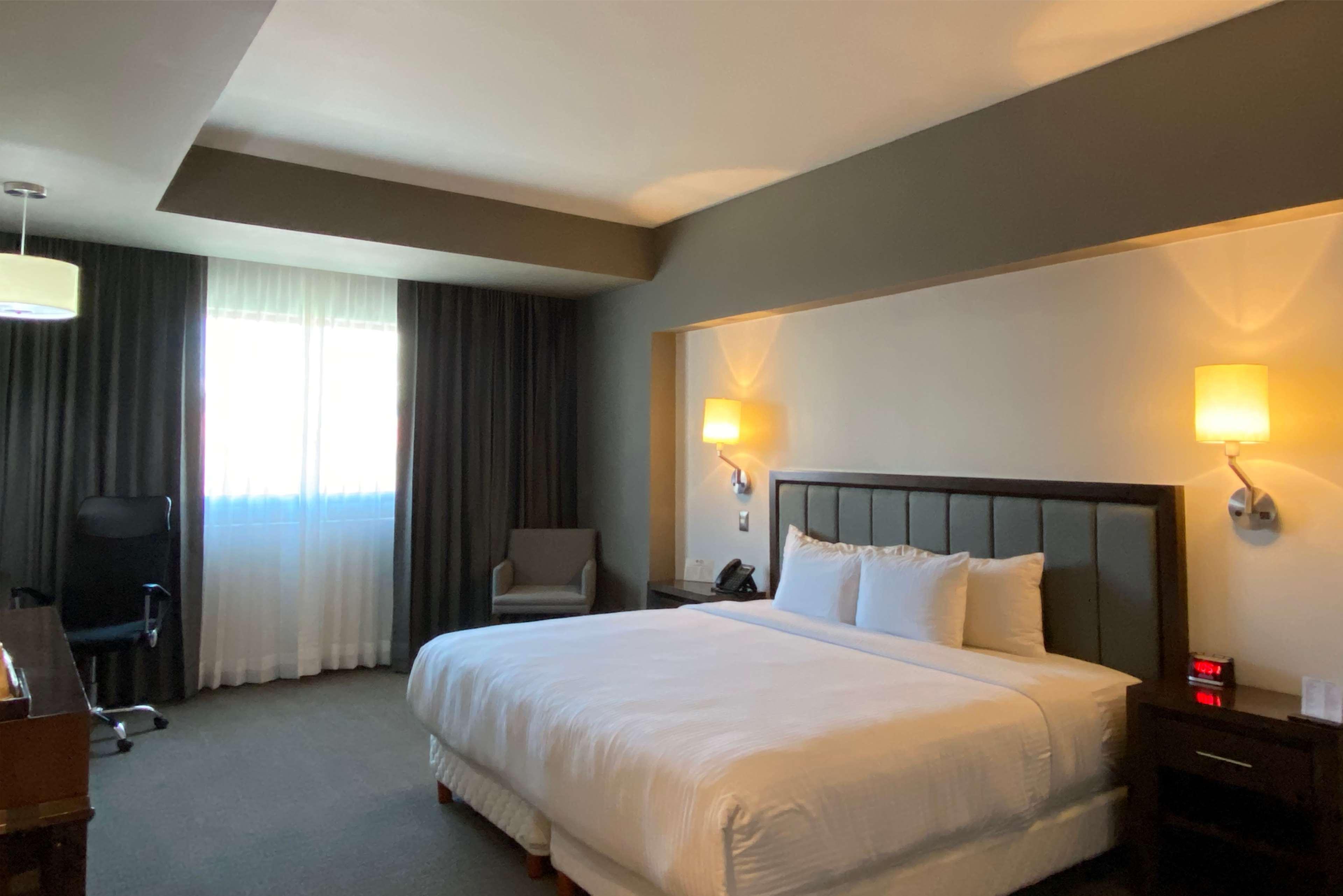 Best Western Oak Meadows Inn Сент-Хеленс Экстерьер фото