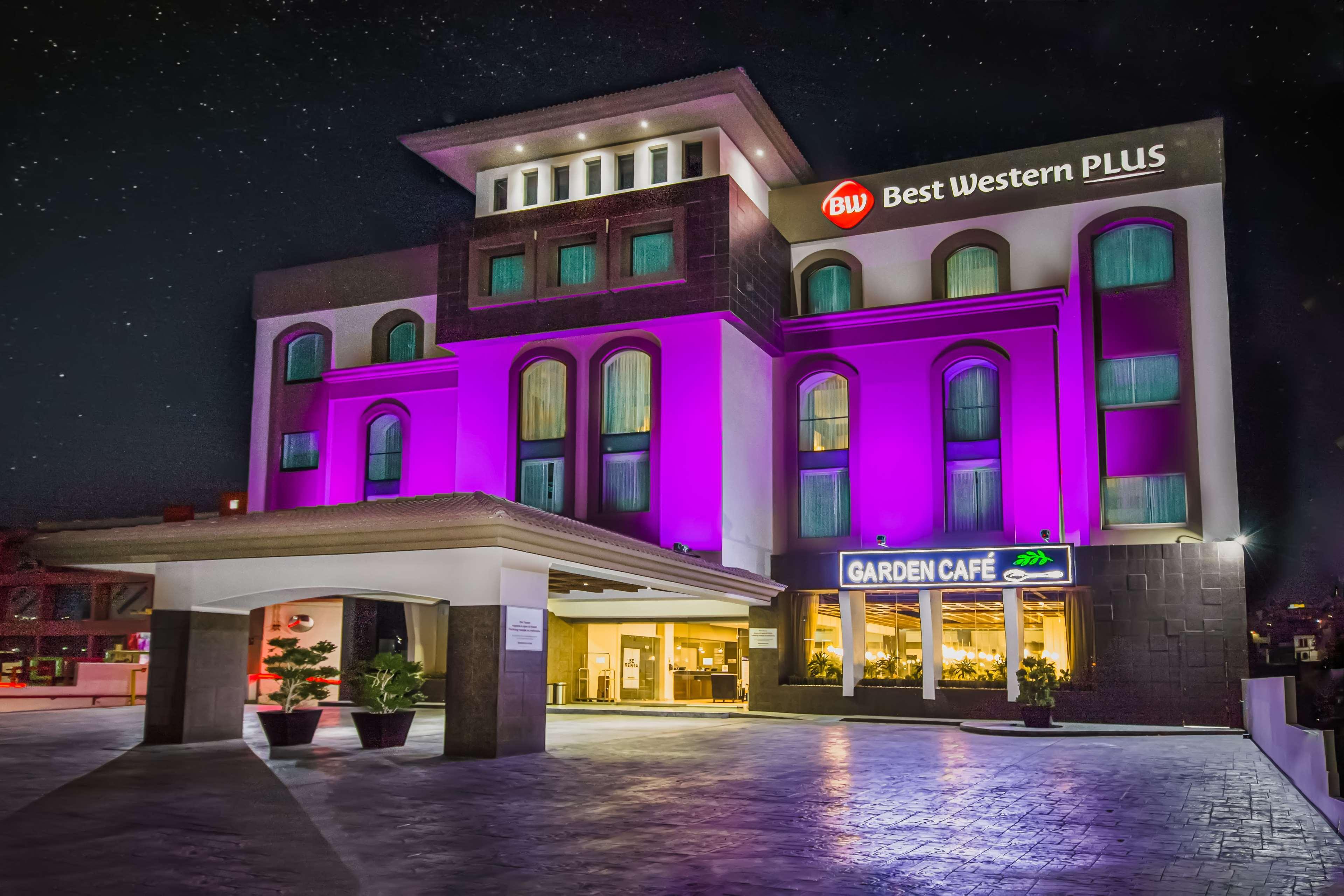 Best Western Oak Meadows Inn Сент-Хеленс Экстерьер фото