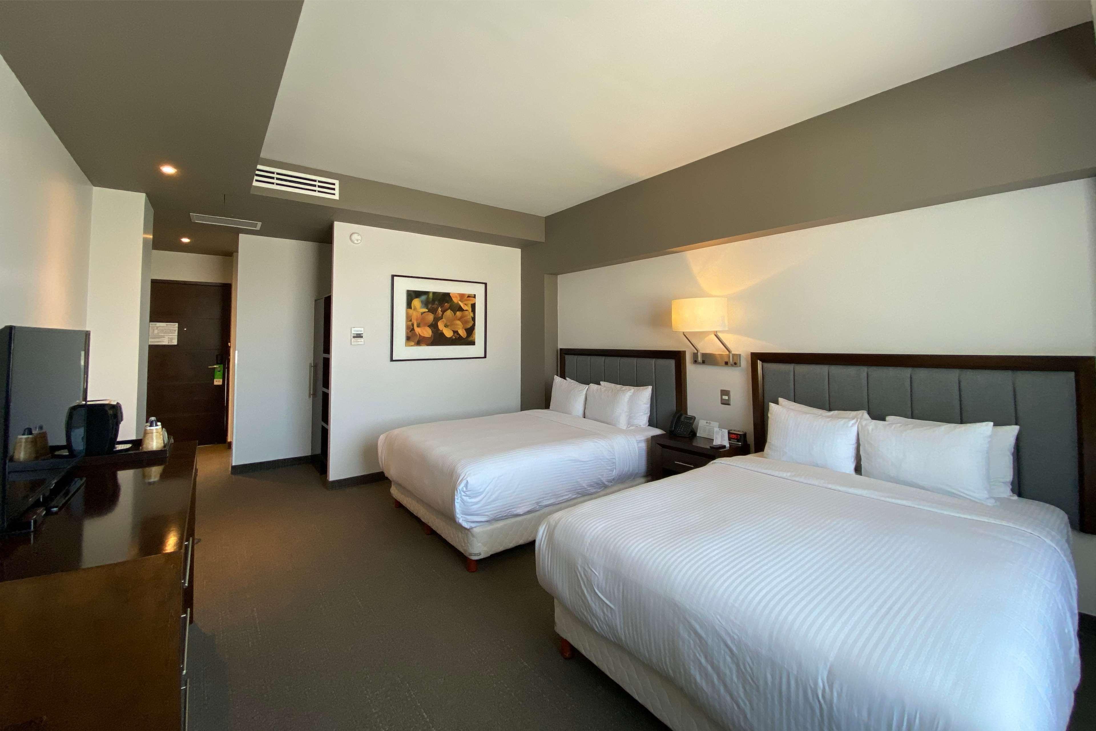 Best Western Oak Meadows Inn Сент-Хеленс Экстерьер фото